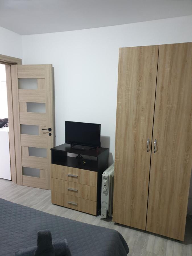Madalin Apartment มันกาเลีย ภายนอก รูปภาพ